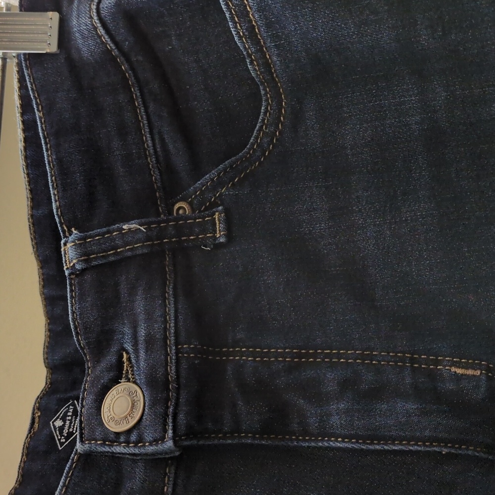 St John's Bay Women's Size 10 Dark Blue Cuffed Jeans - Picture 3 of 8